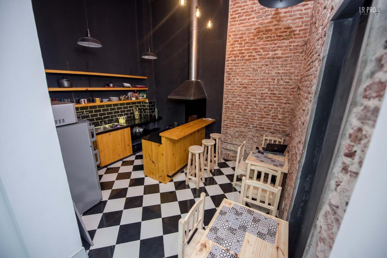 Ahiva Espacio Temporal Montevideo Exterior foto